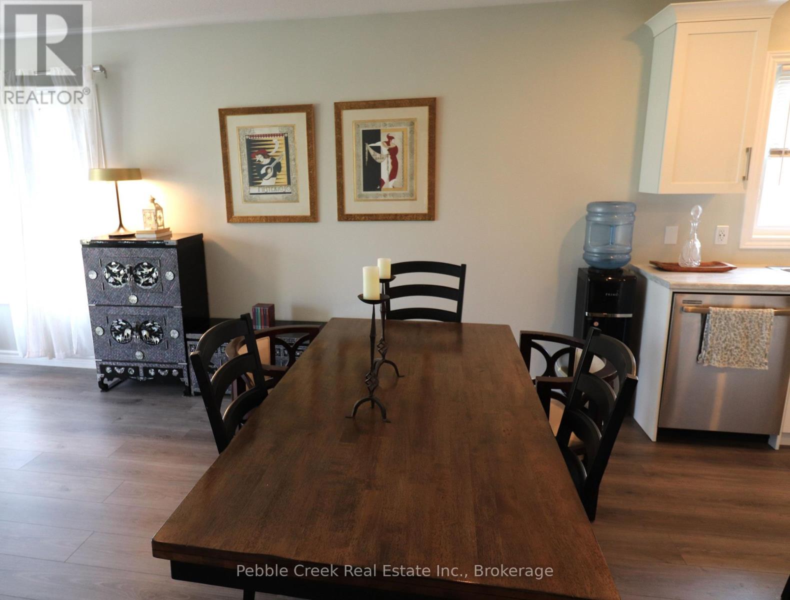 2 HIGHVIEW STREET - 16