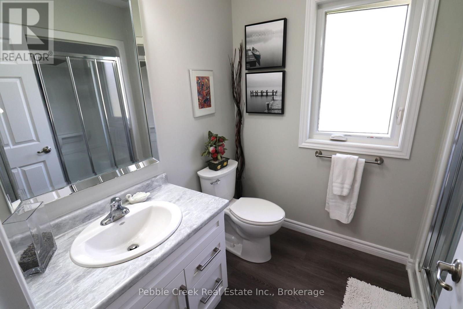 2 HIGHVIEW STREET - 27