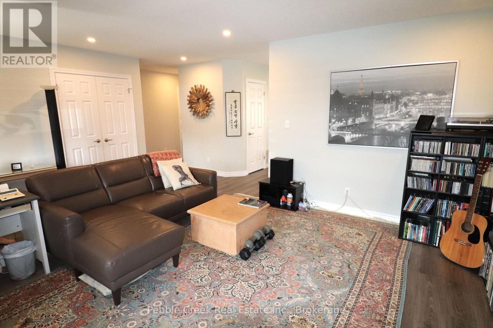 2 HIGHVIEW STREET - 9
