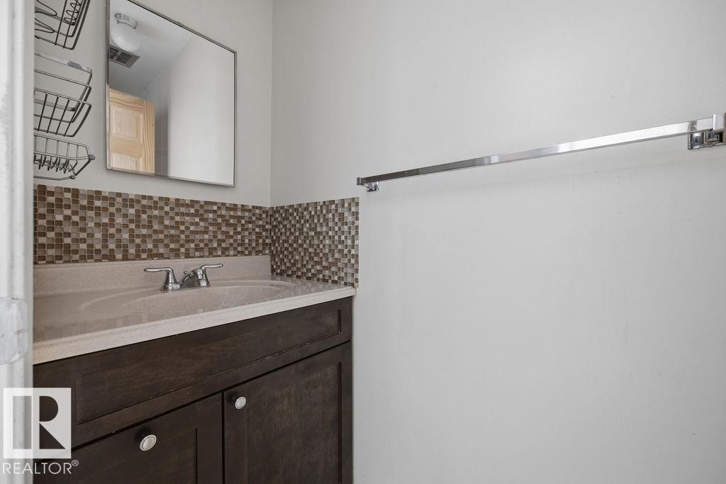 17429 77 AV NW - 12