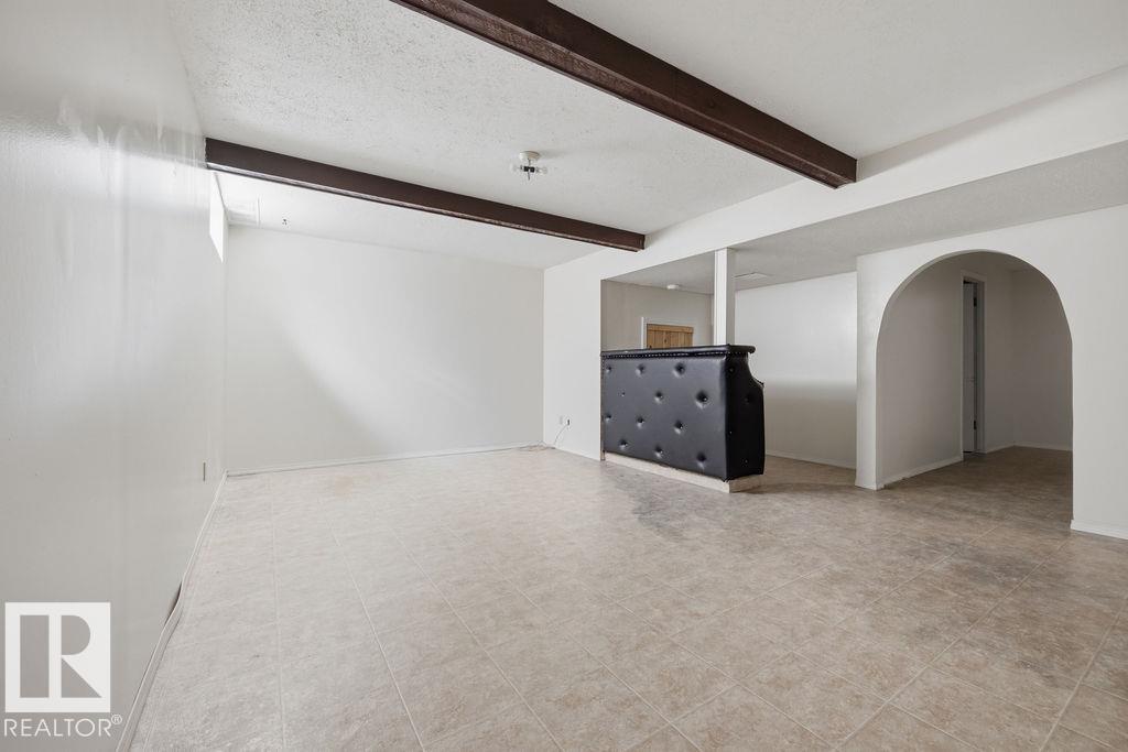 17429 77 AV NW - 23