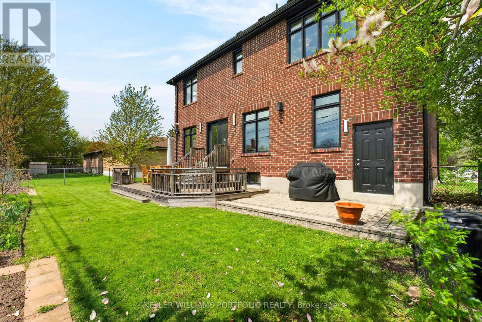 9 BAINTREE EAST STREET - 47