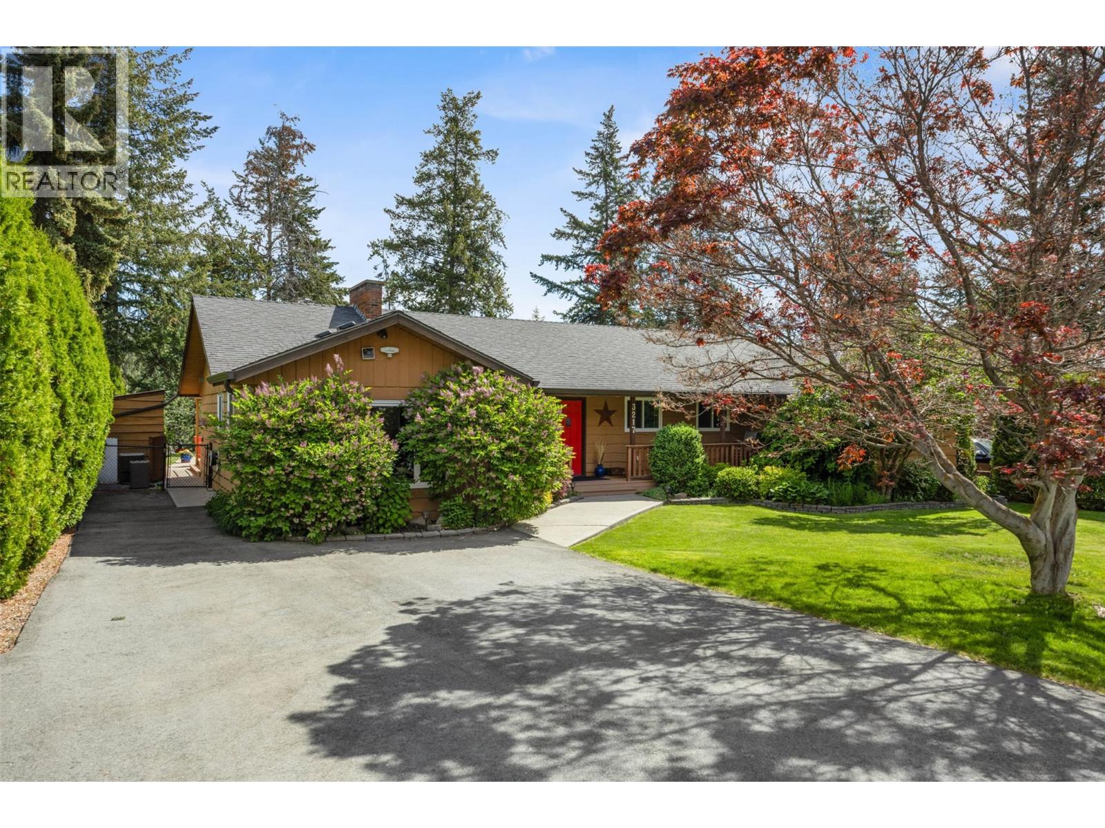 3217 Webber Road, West Kelowna