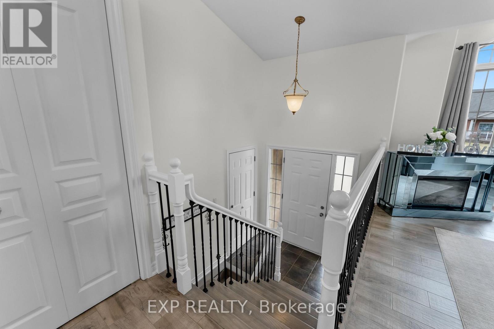 7032 KELLY DRIVE - 6