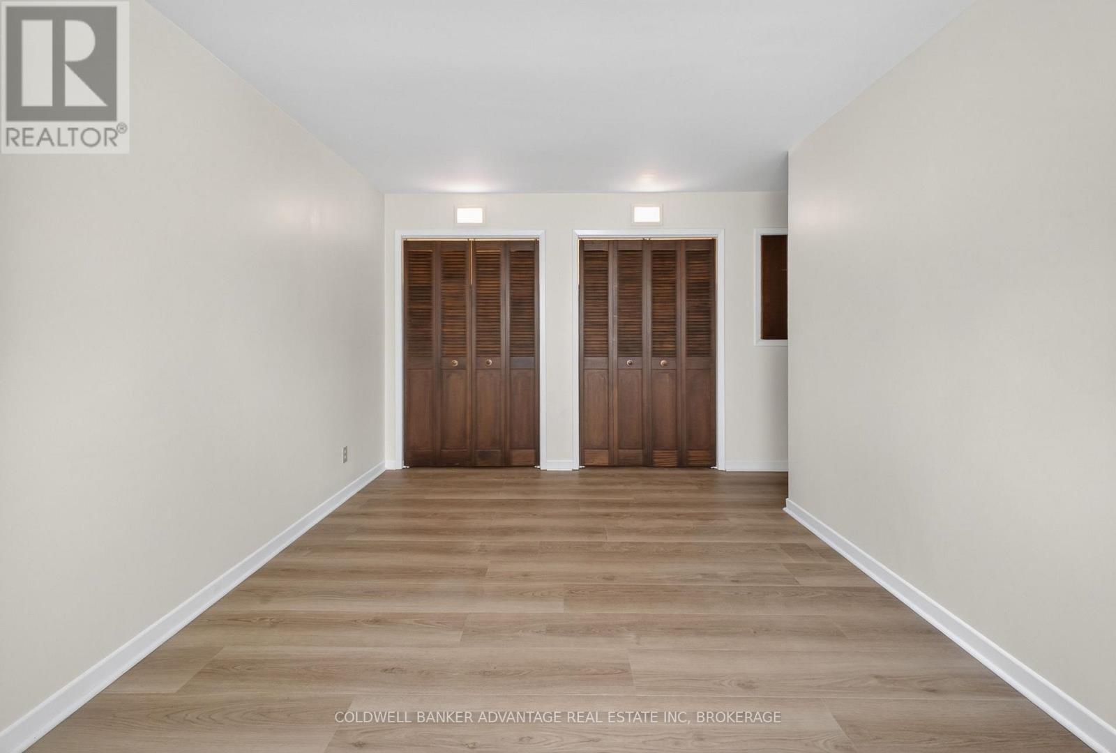 6976 ABBEY CIRCLE - 21