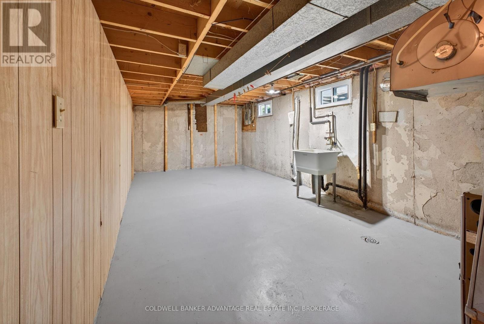 6976 ABBEY CIRCLE - 36