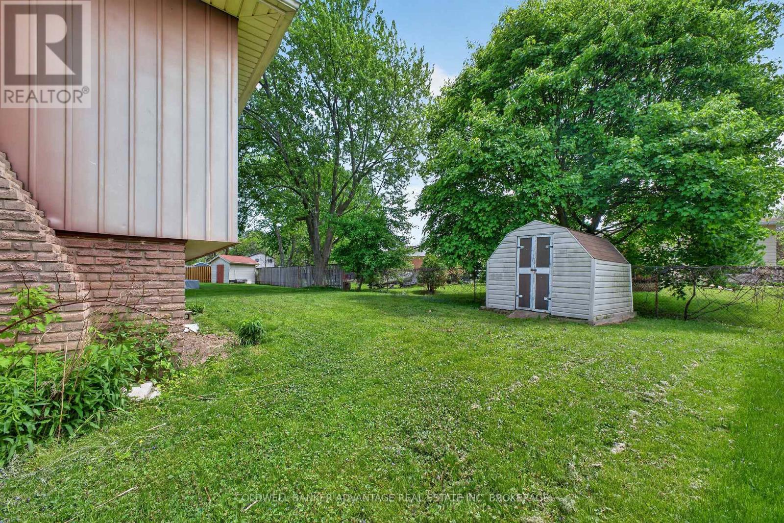 6976 ABBEY CIRCLE - 6