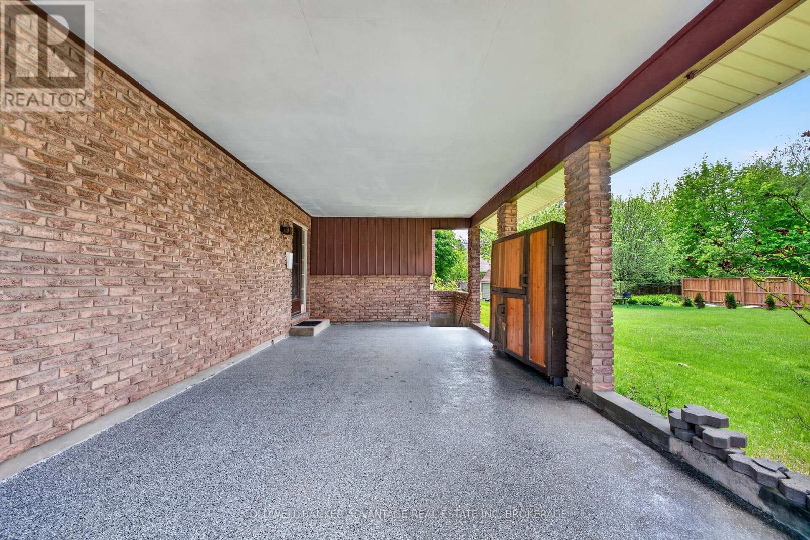 6976 ABBEY CIRCLE - 7