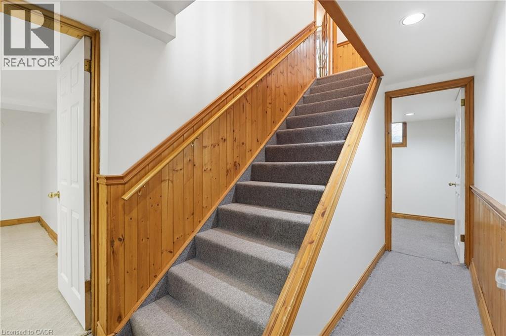 21 BRIAN Boulevard - 31