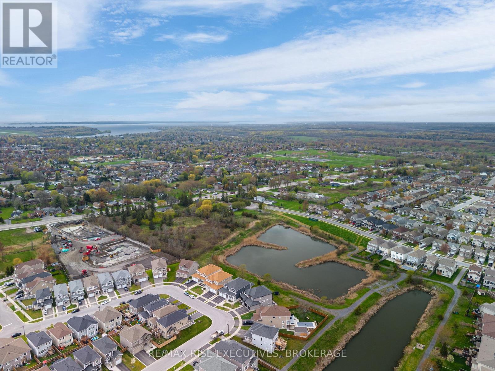 483 BETH CRESCENT - 49