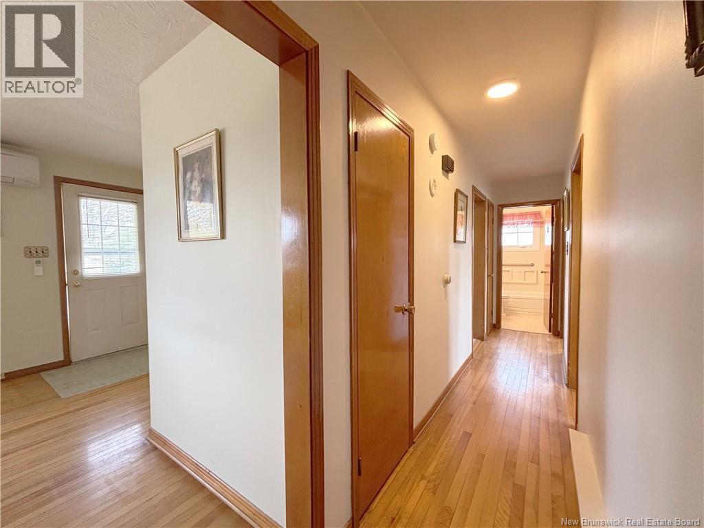 26 Danforth Street - 10