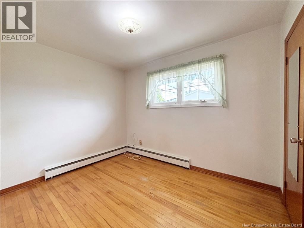 26 Danforth Street - 17