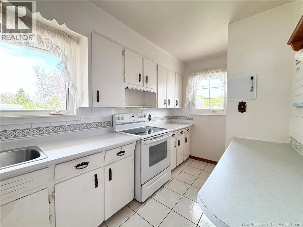 26 Danforth Street - Image 2