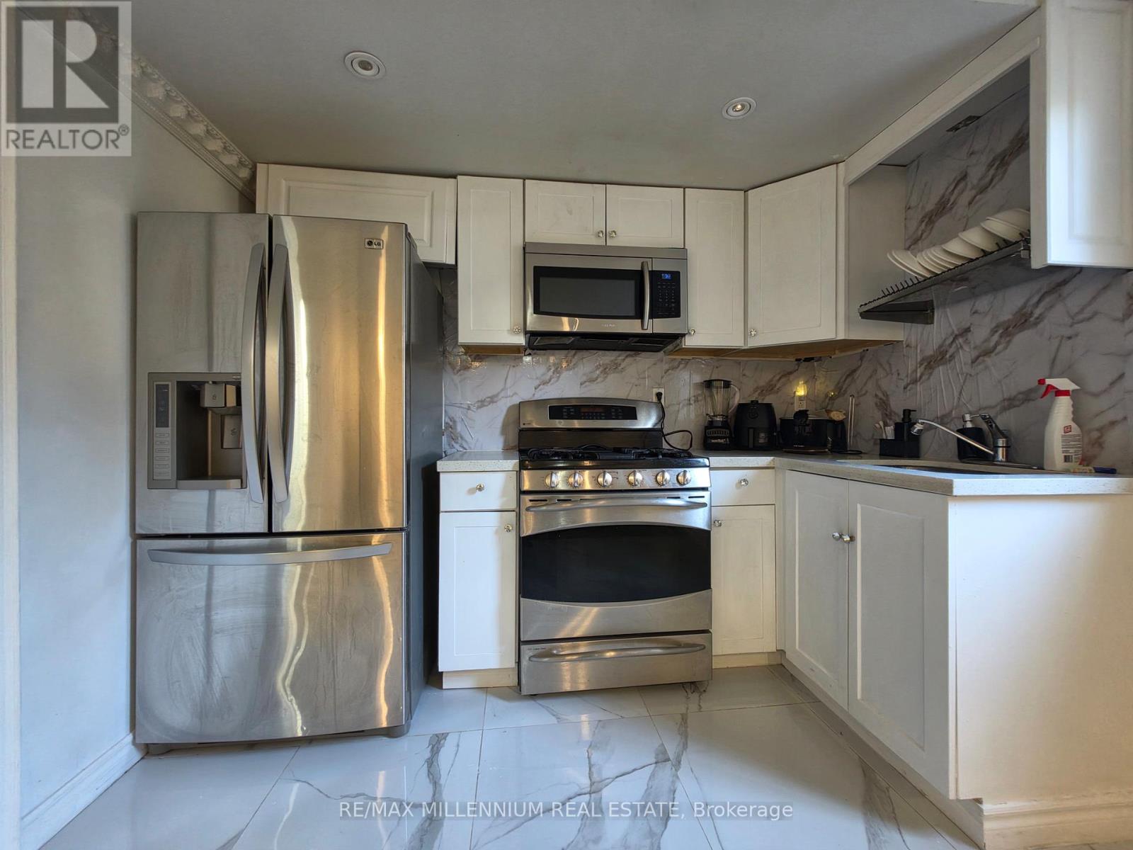 Listing photo of LOWER - 66 OVERLORD CRESCENT