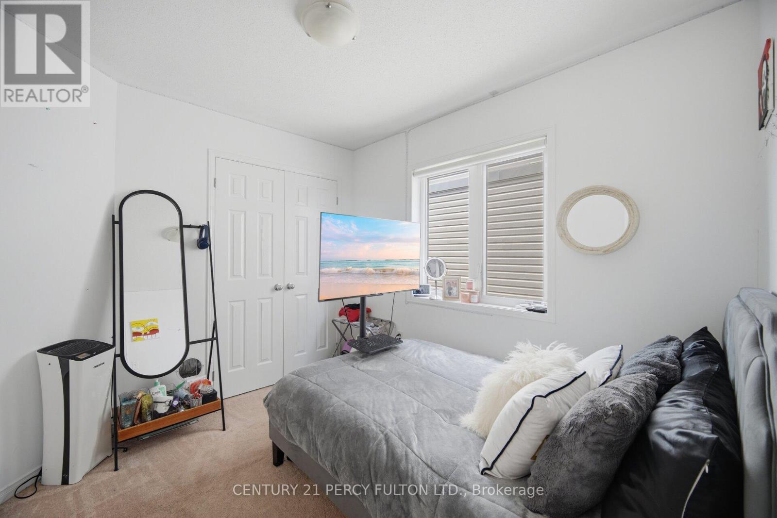 191 LADY ANGELA AVENUE - 21
