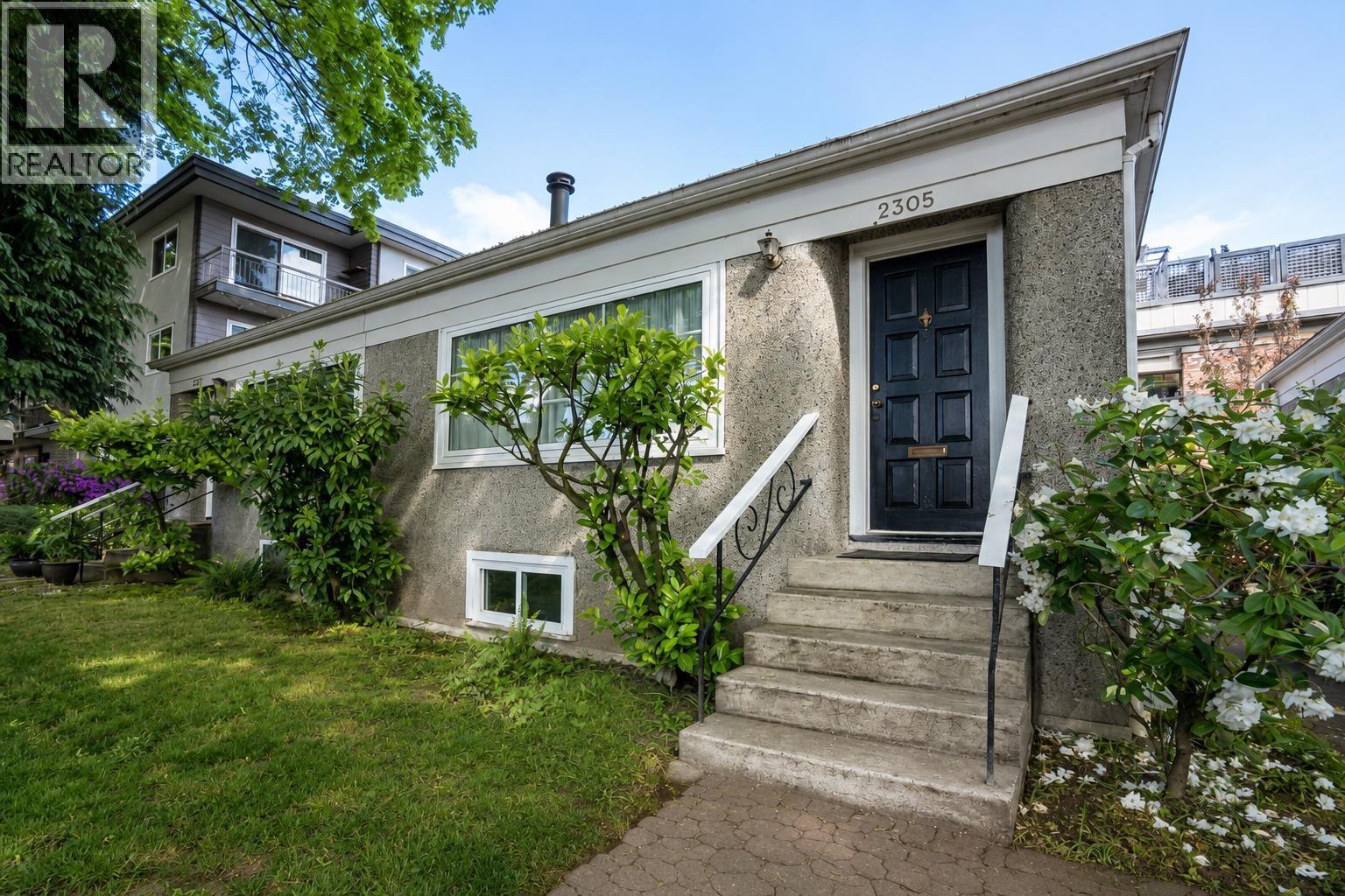 2305 W 3RD AVENUE, Vancouver