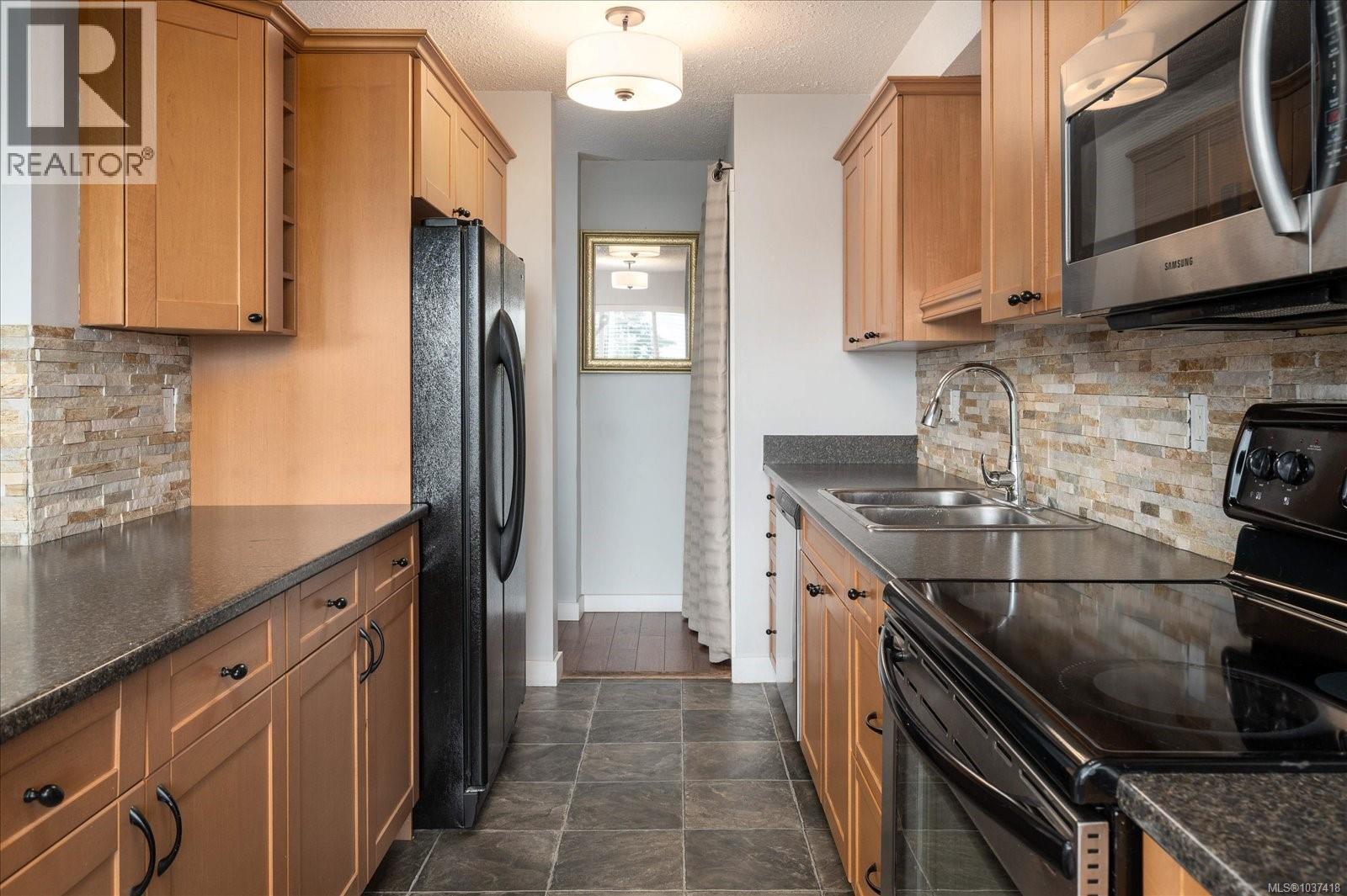 #215A 6231 Blueback Rd - 21