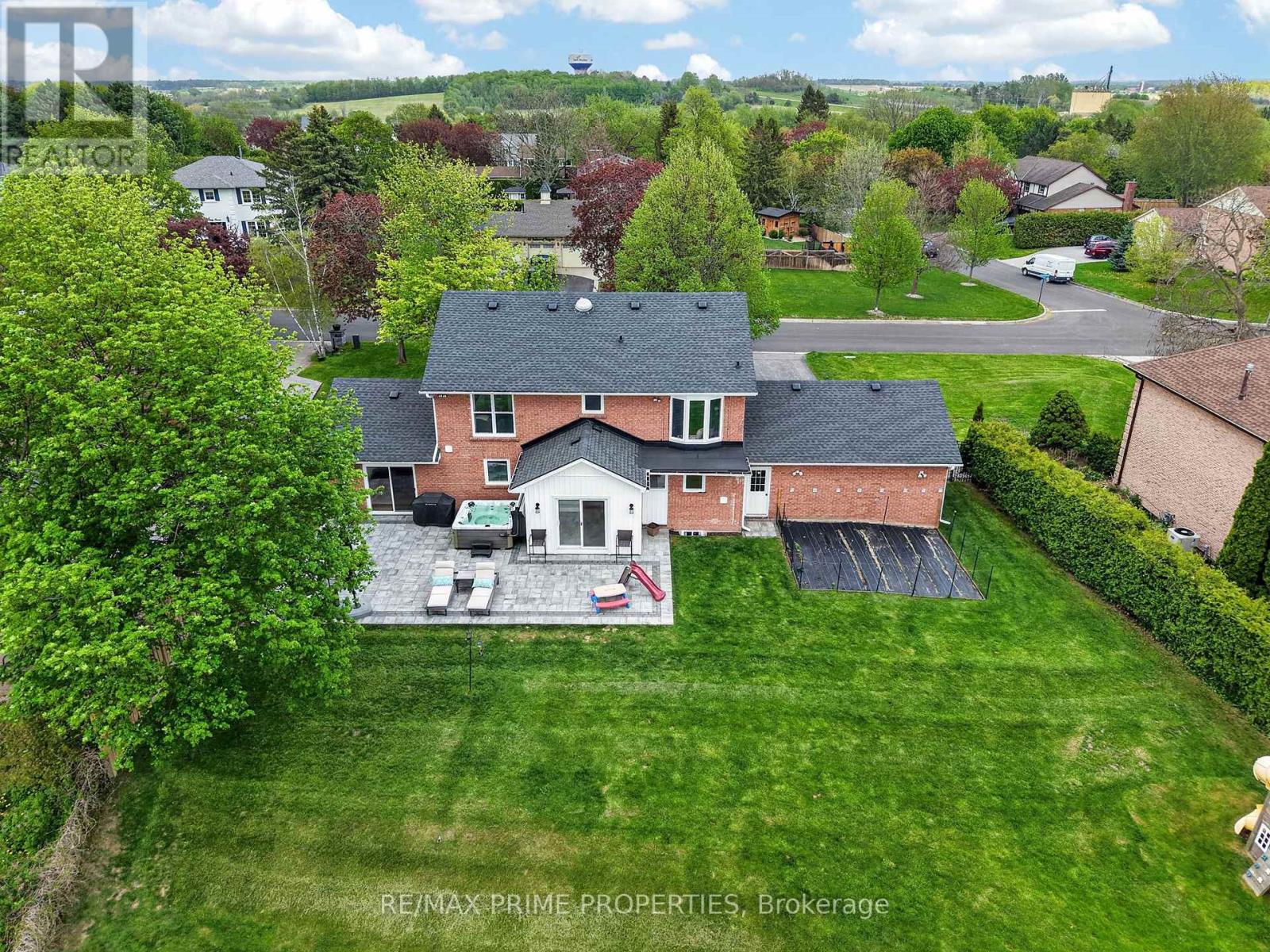 64 BALMORAL HEIGHTS - 30