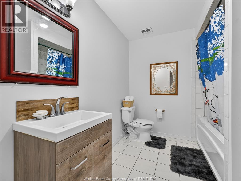 3859 CLARA AVENUE - 27
