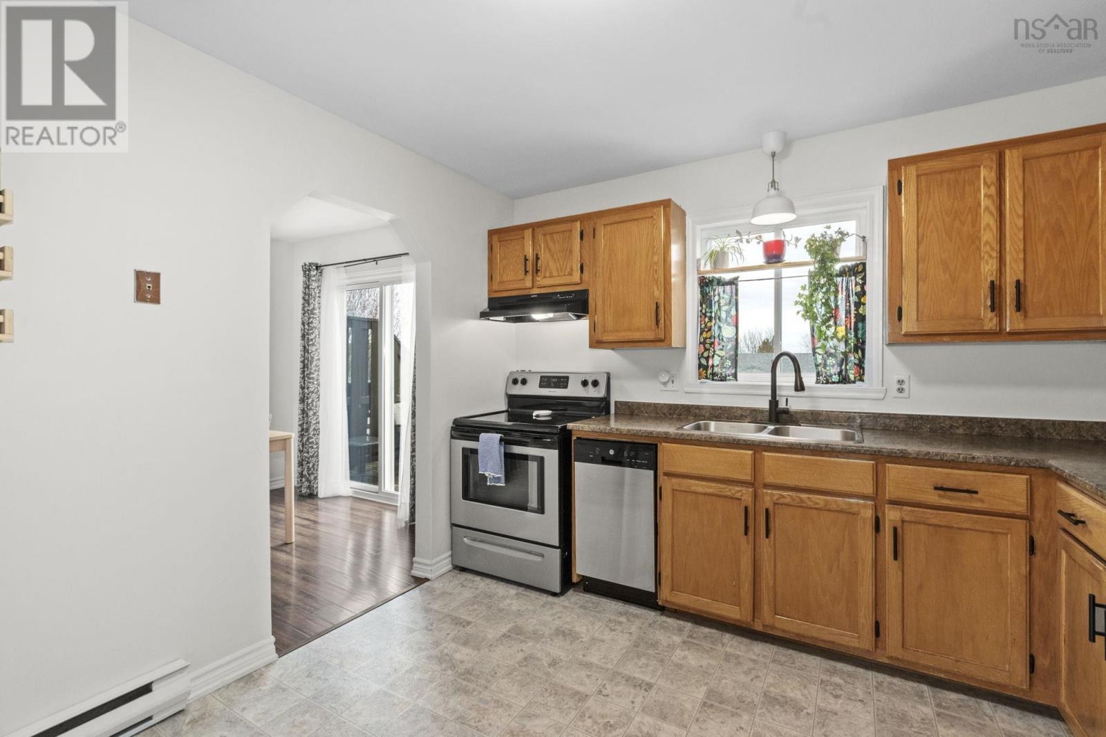 25 Cannon Crescent - 14