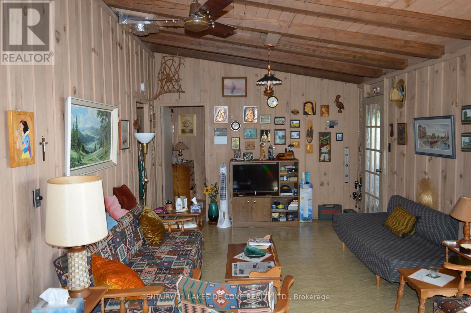 2592 LAKESHORE DRIVE - 19