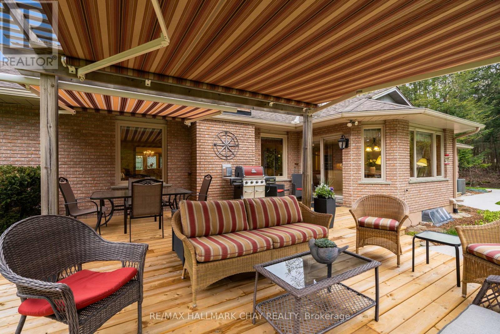 1838 CARRIAGE COURT - 27