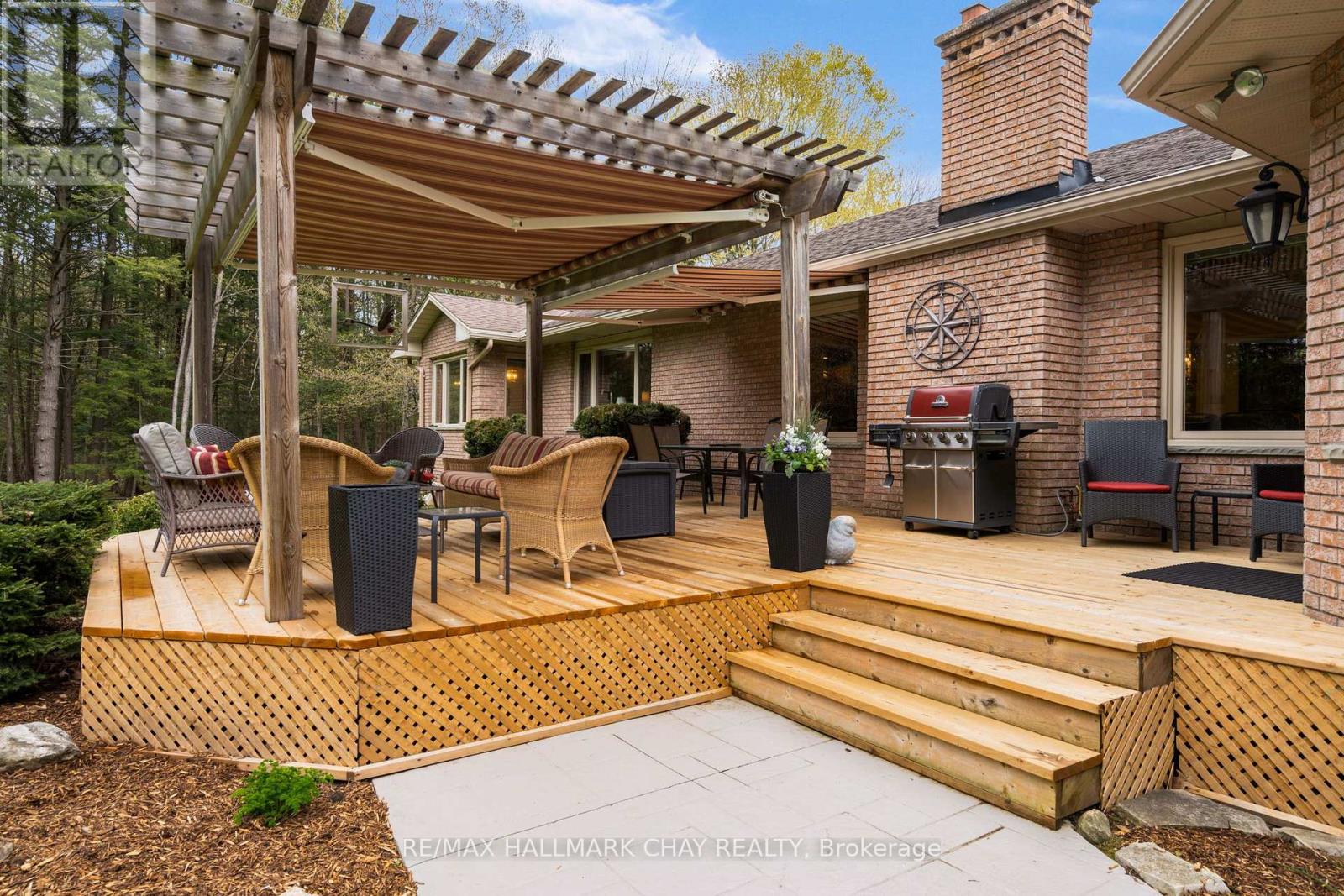1838 CARRIAGE COURT - 28