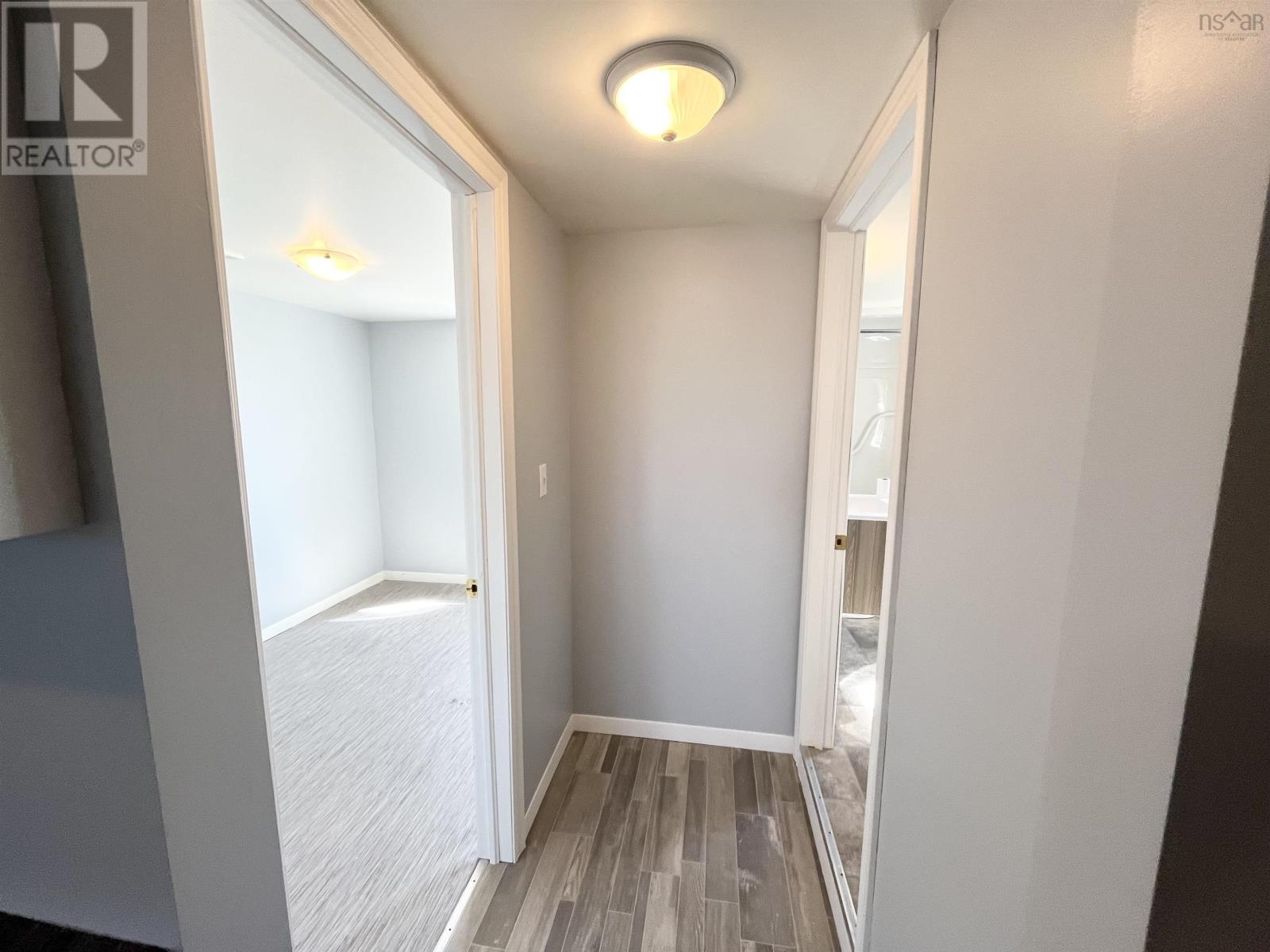 2739 Main Street - 14
