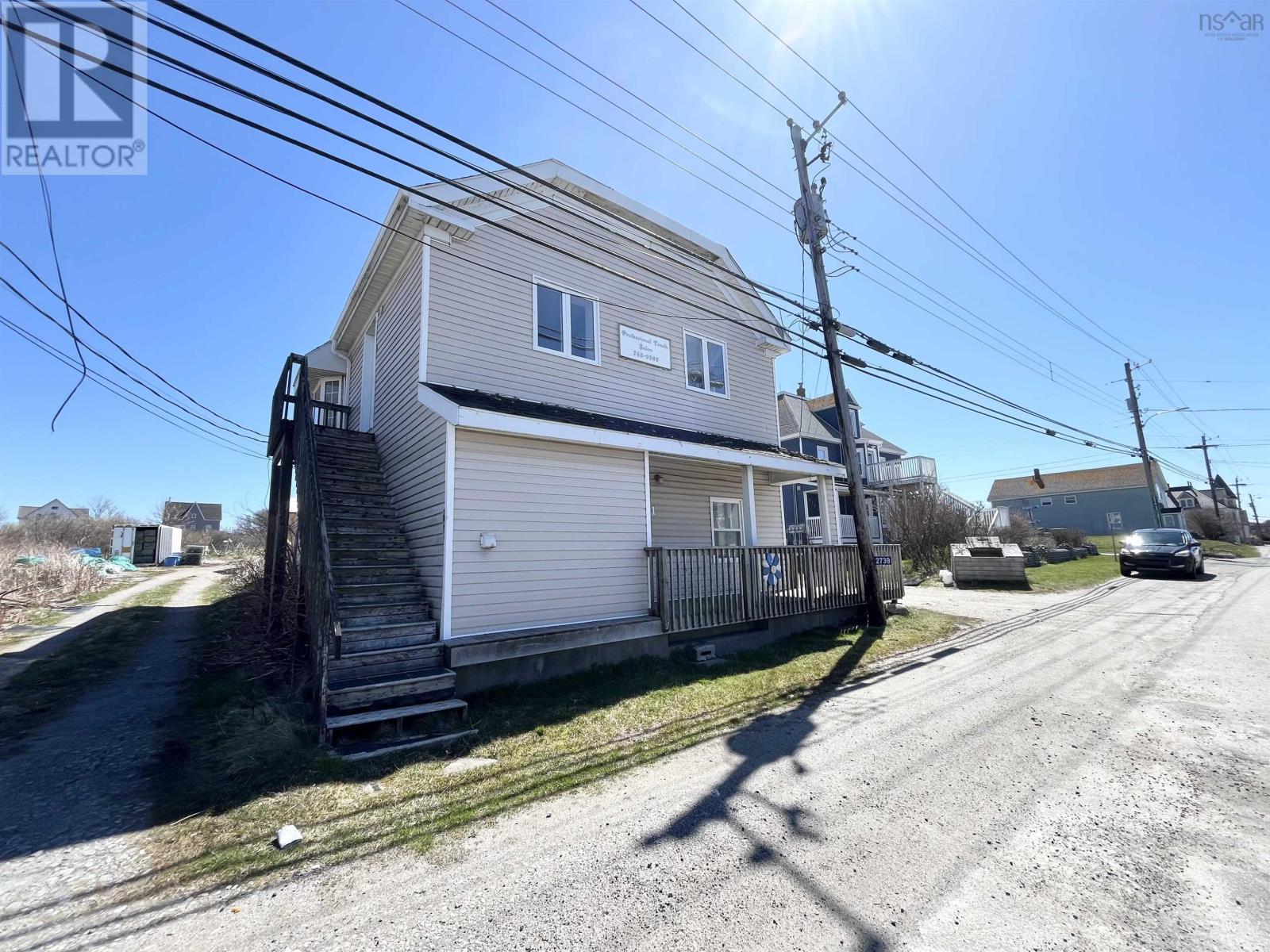 2739 Main Street - 23