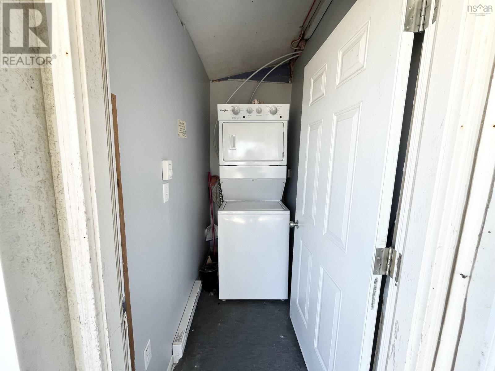 2739 Main Street - 18