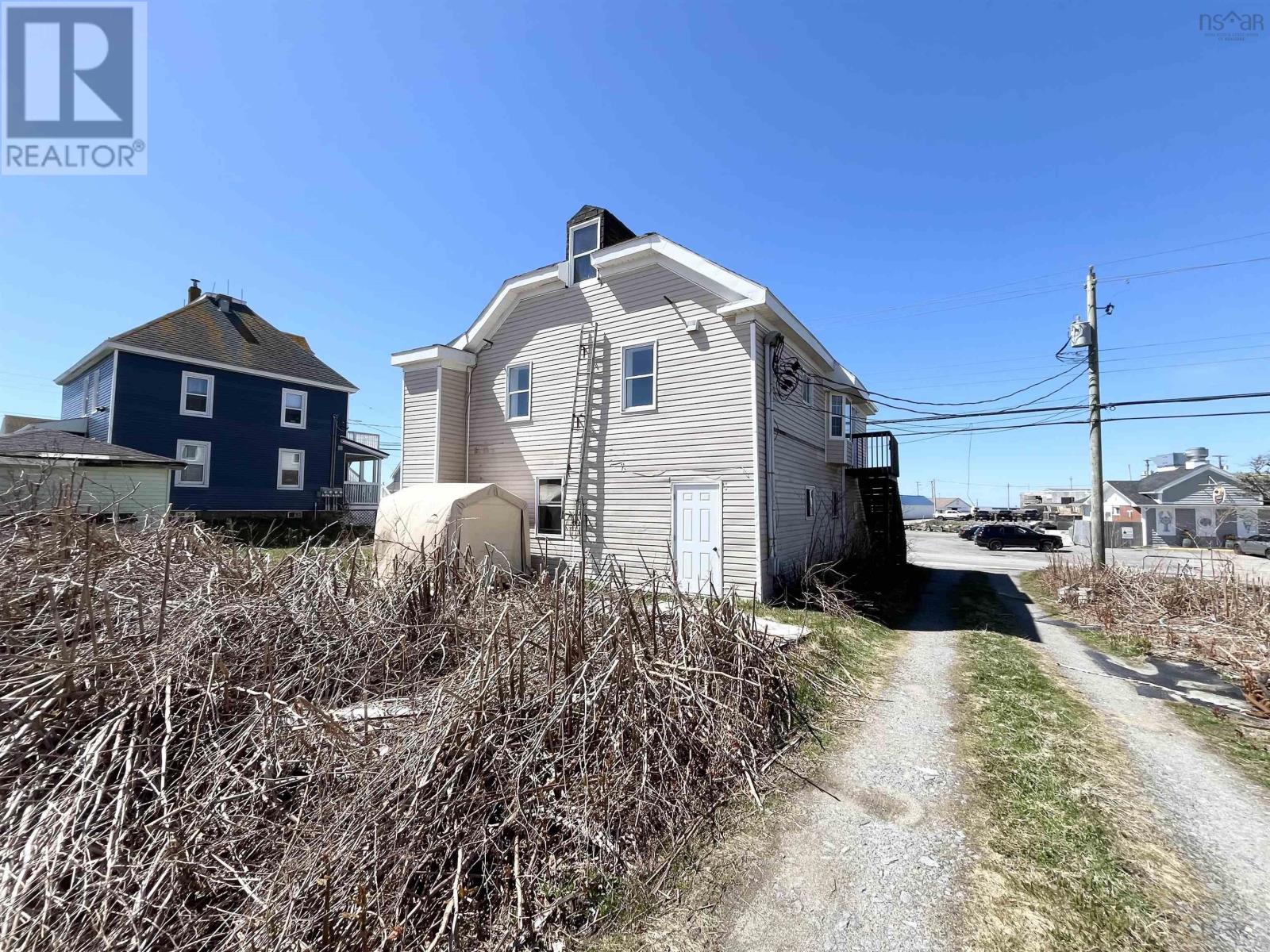 2739 Main Street - 26