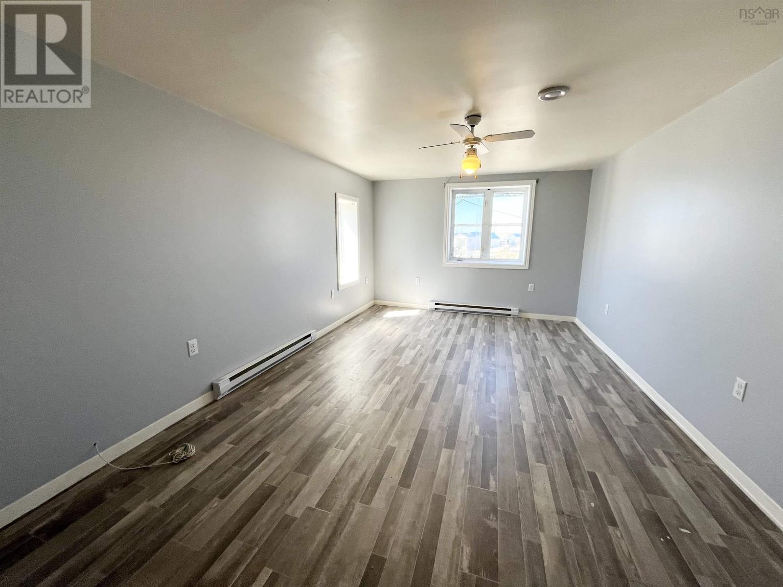 2739 Main Street - 13