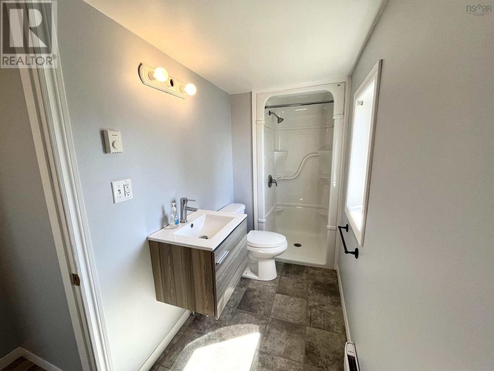 2739 Main Street - 17
