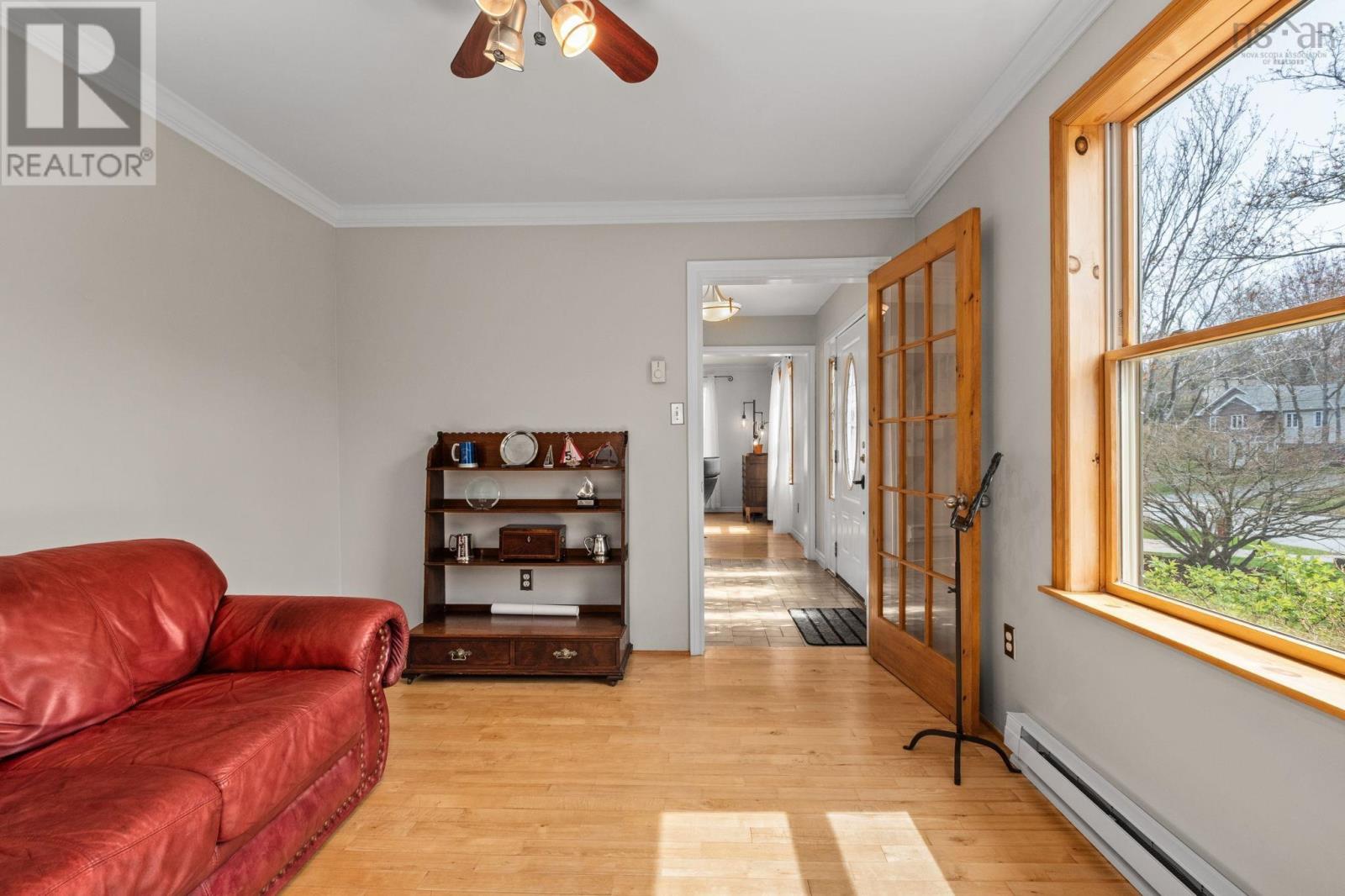 Property 17 of 48 of 6 Castleton Crescent