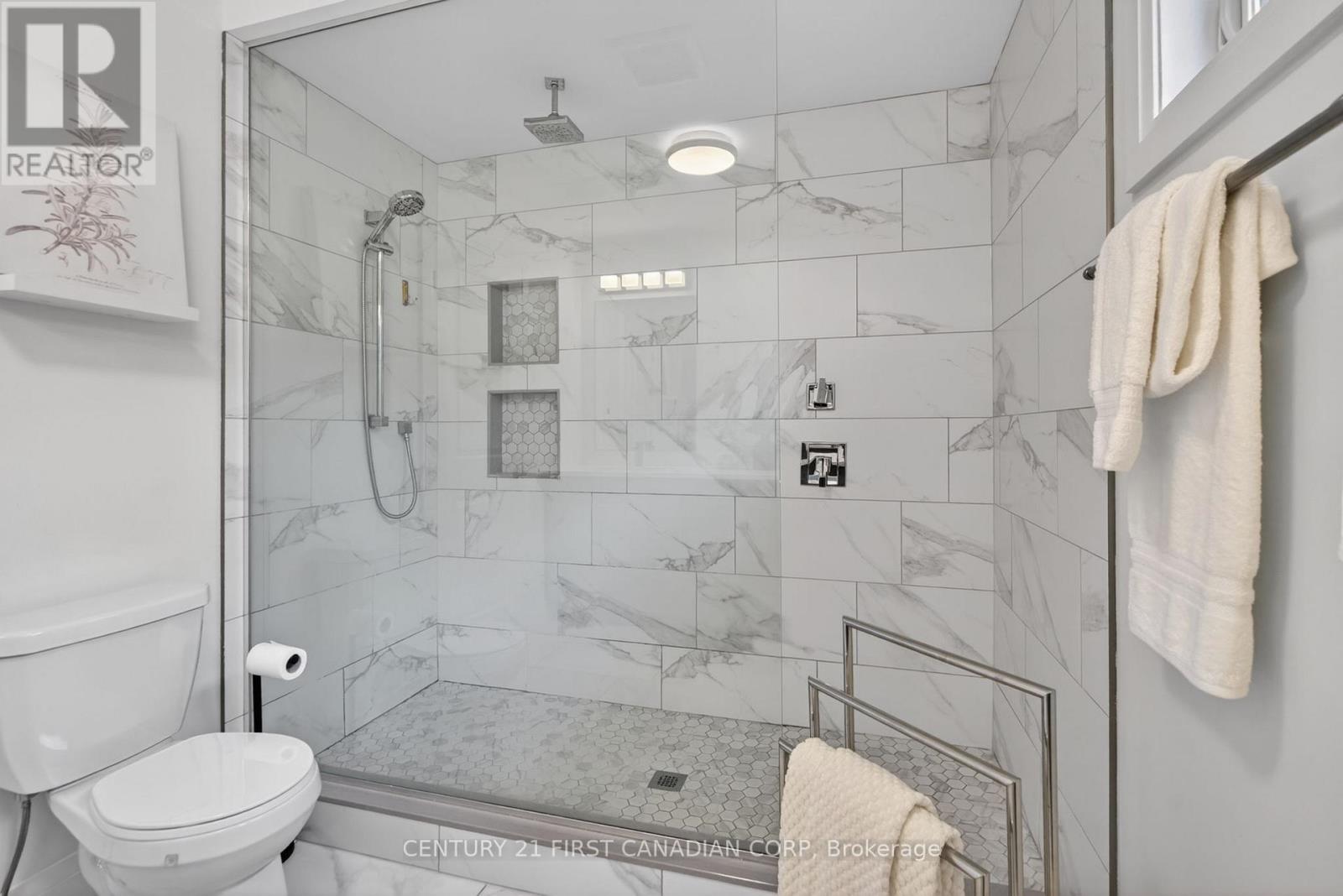 1322 RED PINE CROSSING - 32