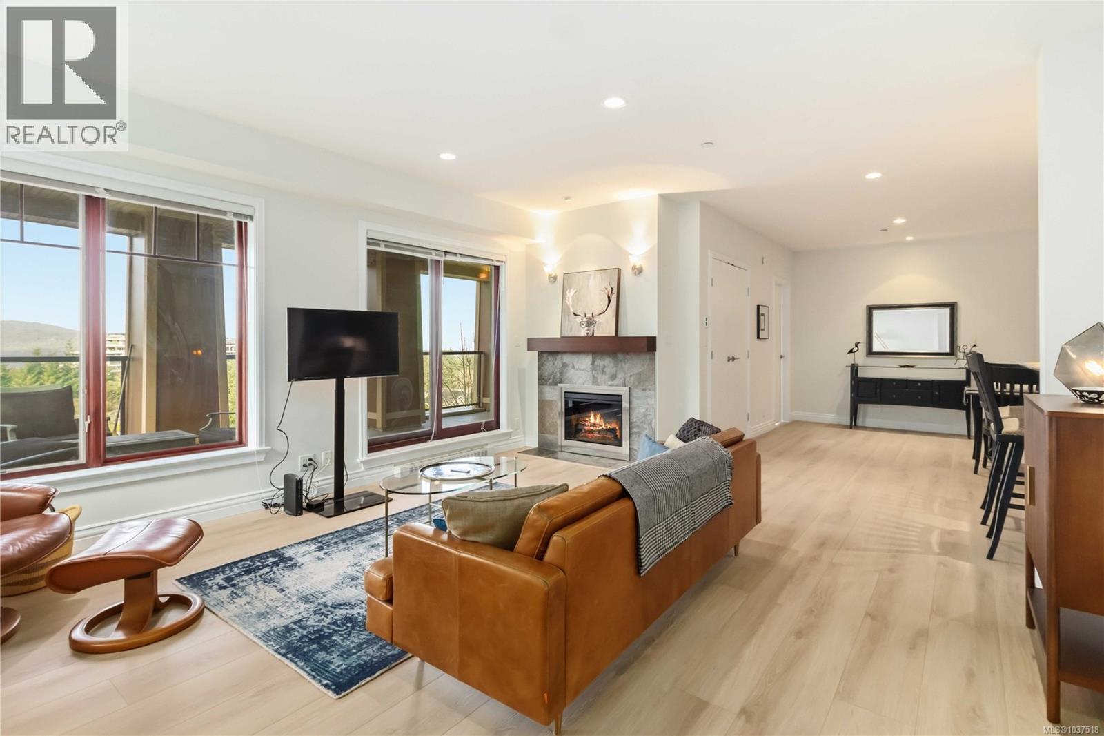 #311 1325 Bear Mountain Pkwy - 3