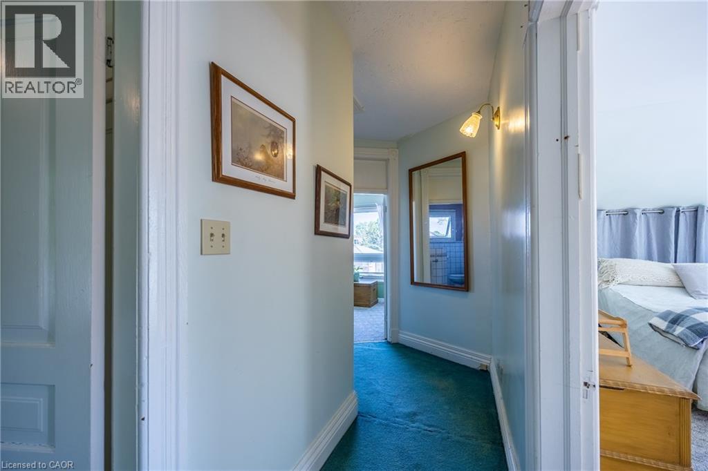 220 QUEEN Street - 28