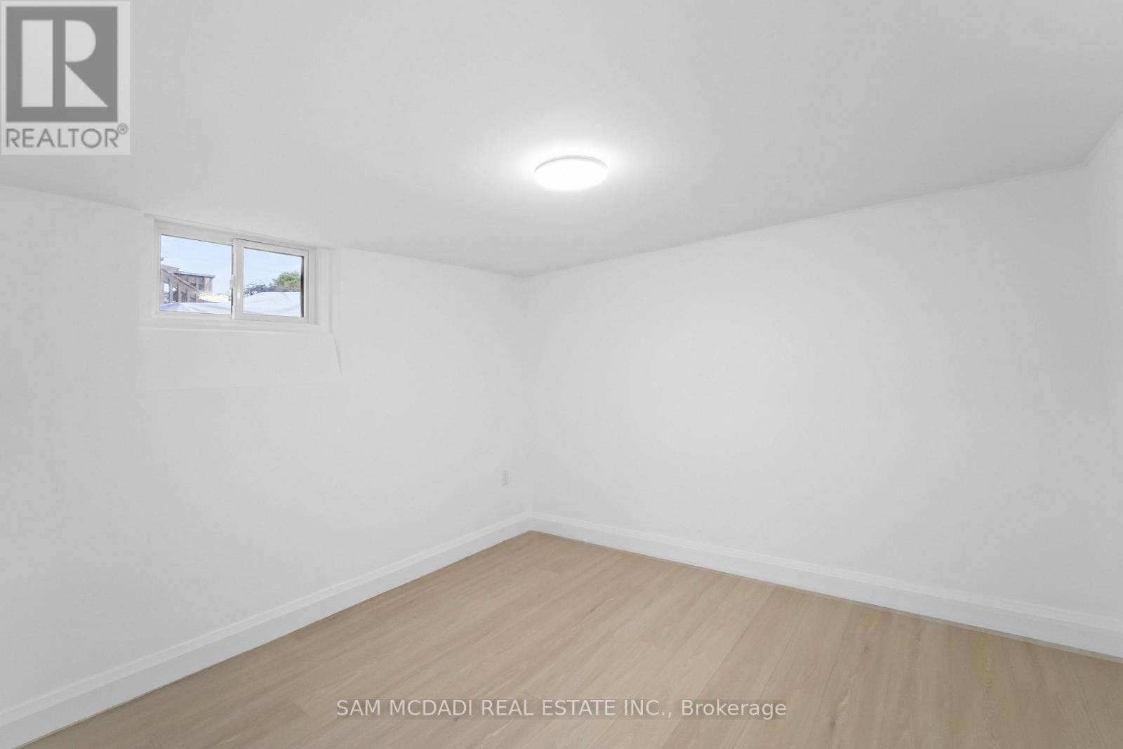 25 FALSTAFF AVENUE - 27