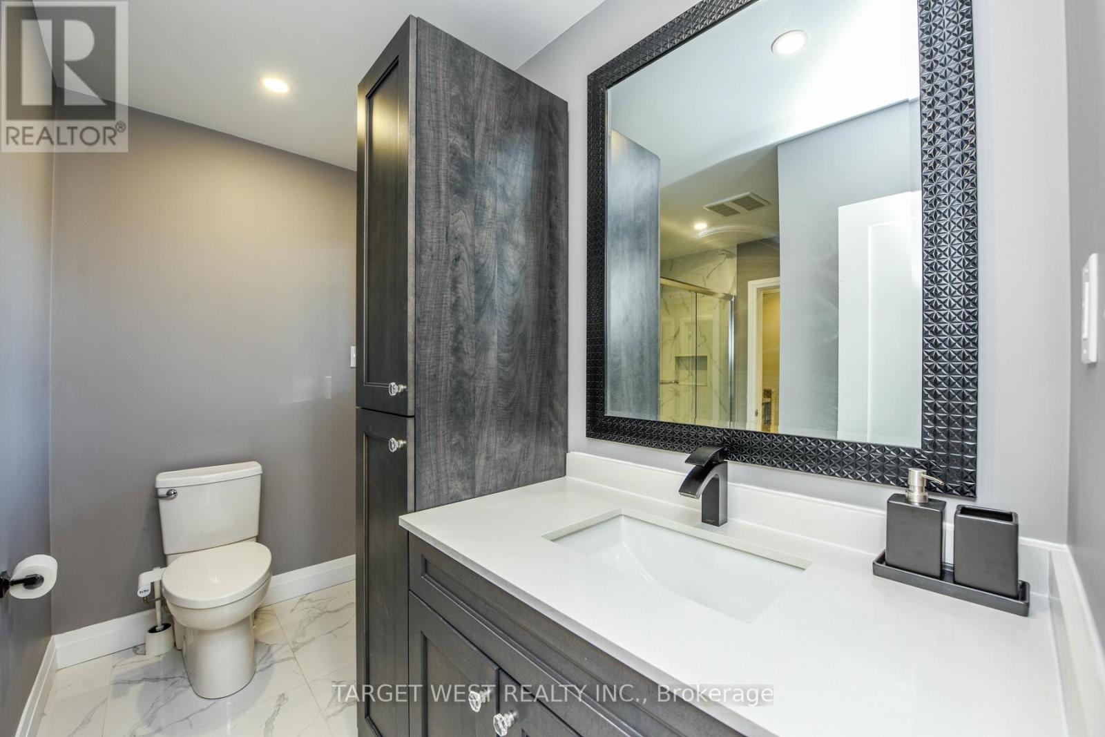 1443 SAGINAW CRESCENT - 32
