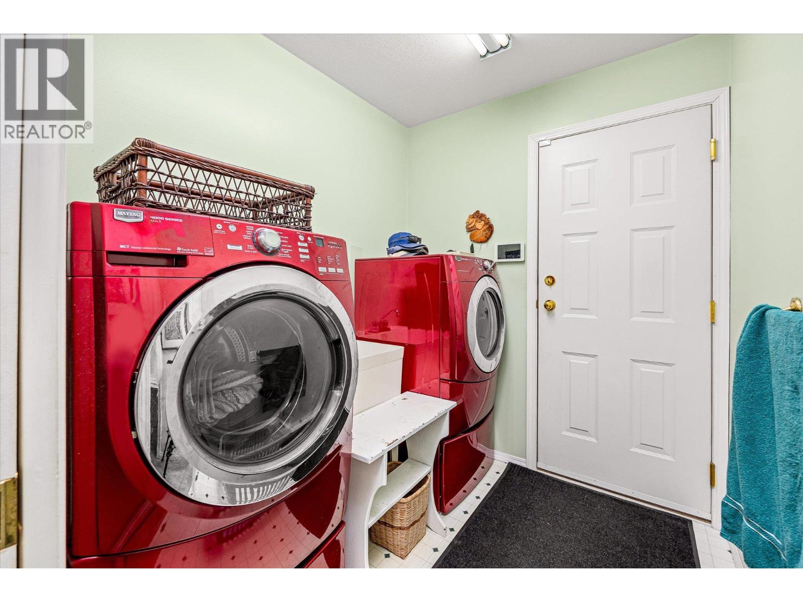 1160 Kneller Court - 21