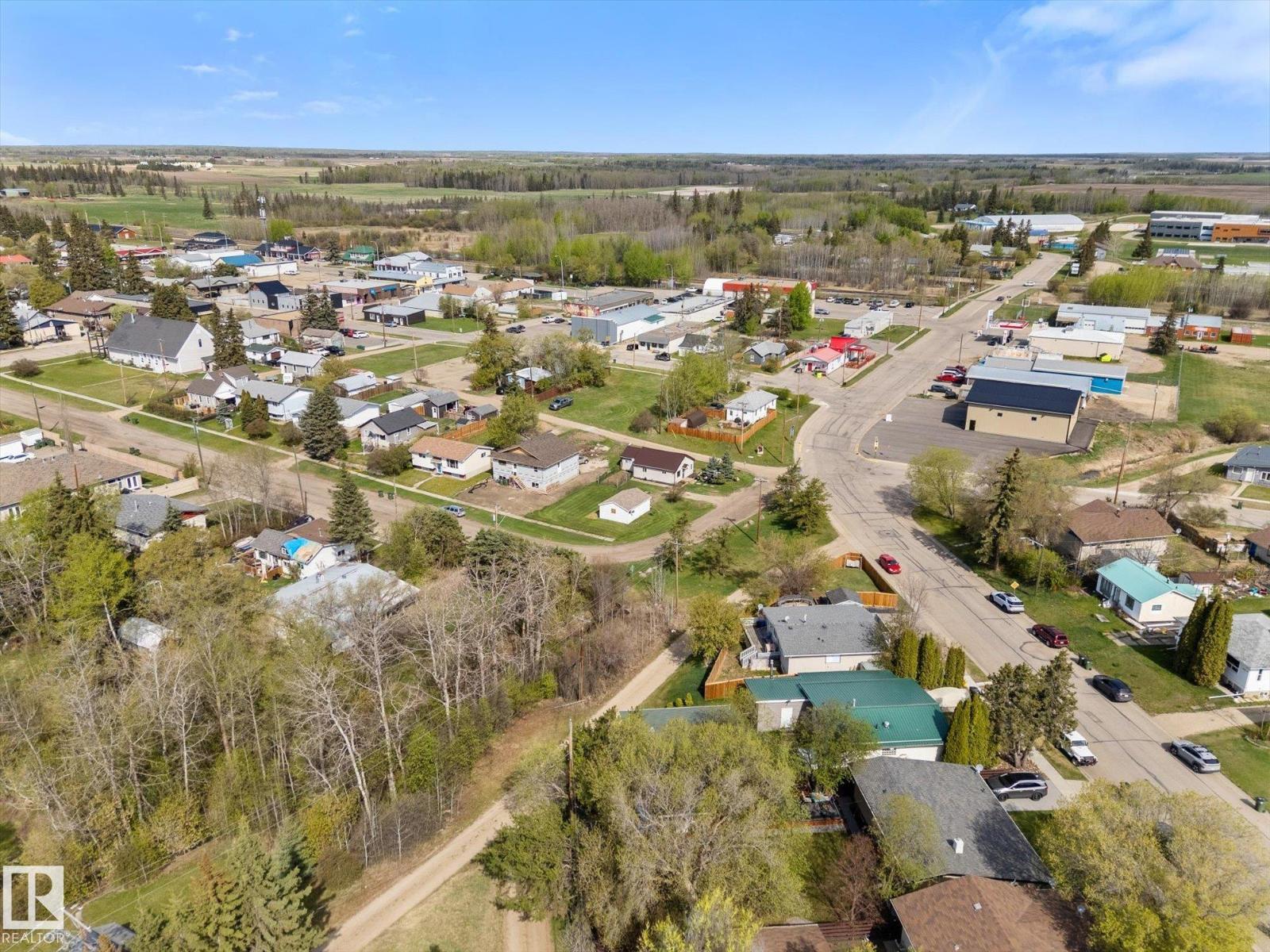 4759 48 ST - 59