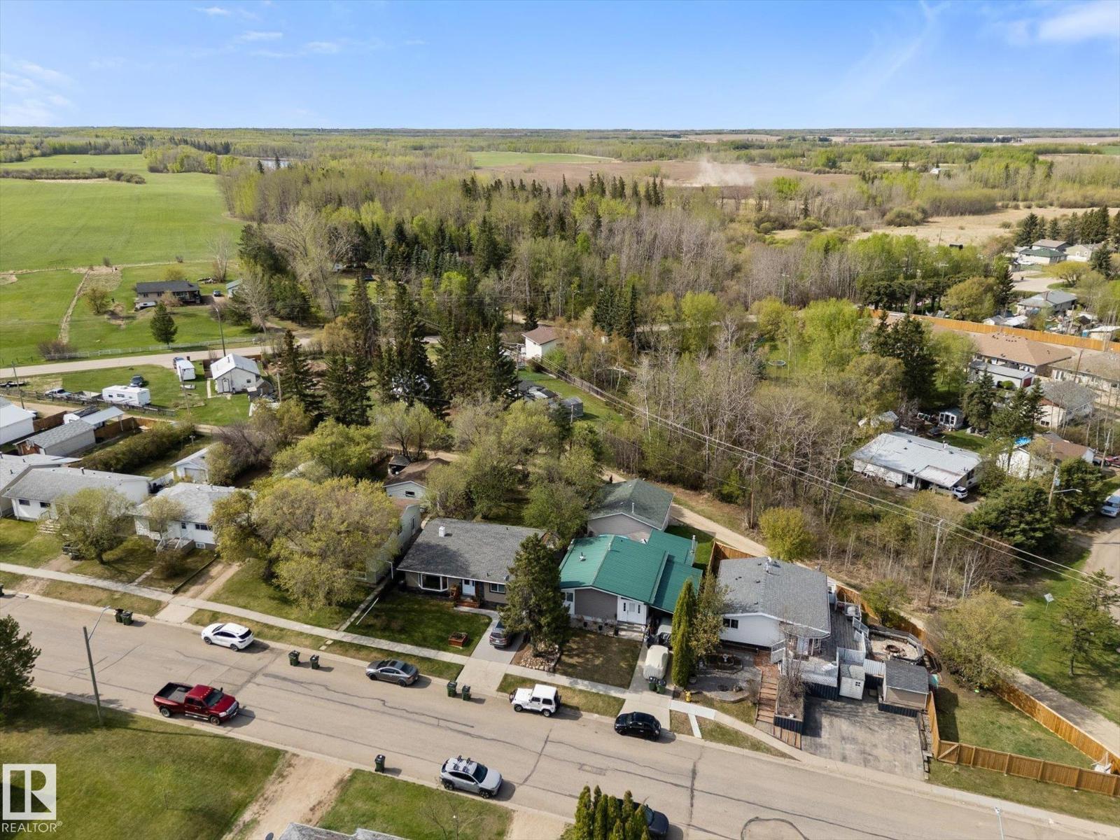 4759 48 ST - 55