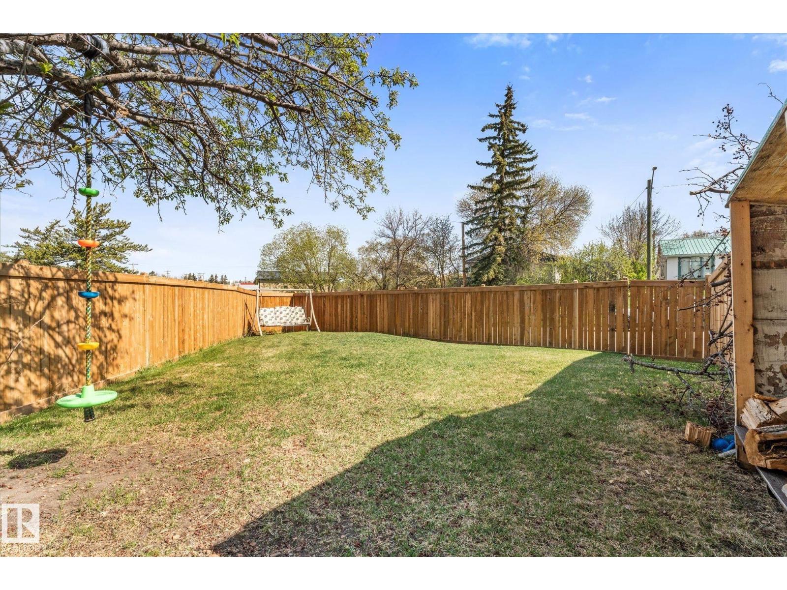 4759 48 ST - 49