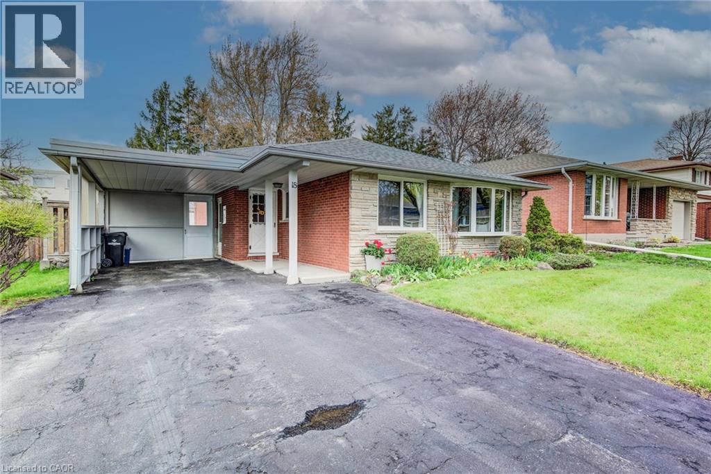18 QUEENSTON Crescent - Image 2