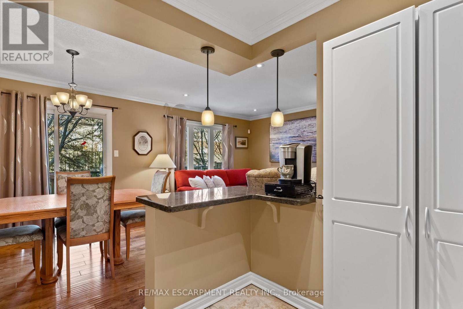 #16 79 BRAEHEID AVENUE - 20