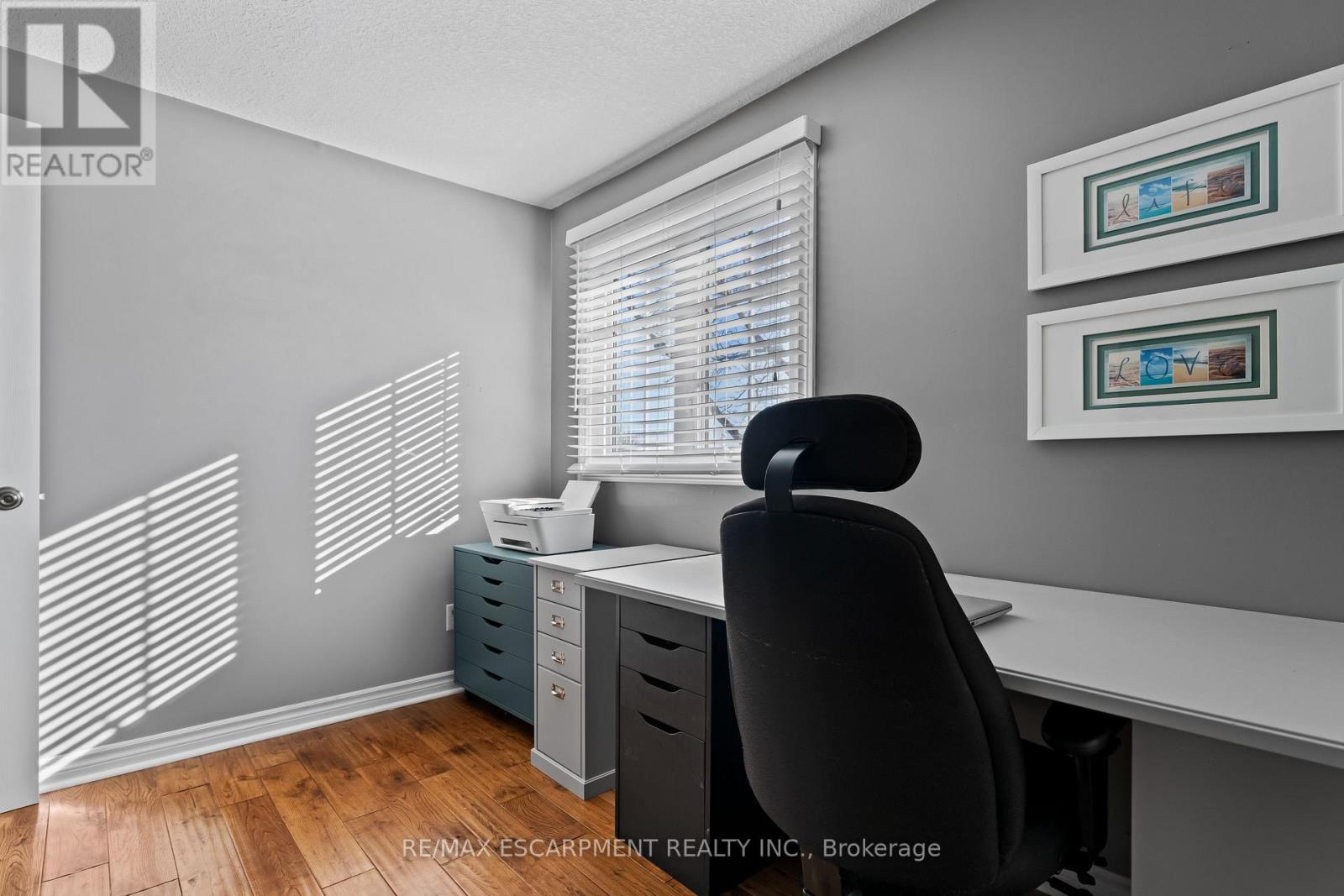 #16 79 BRAEHEID AVENUE - 26