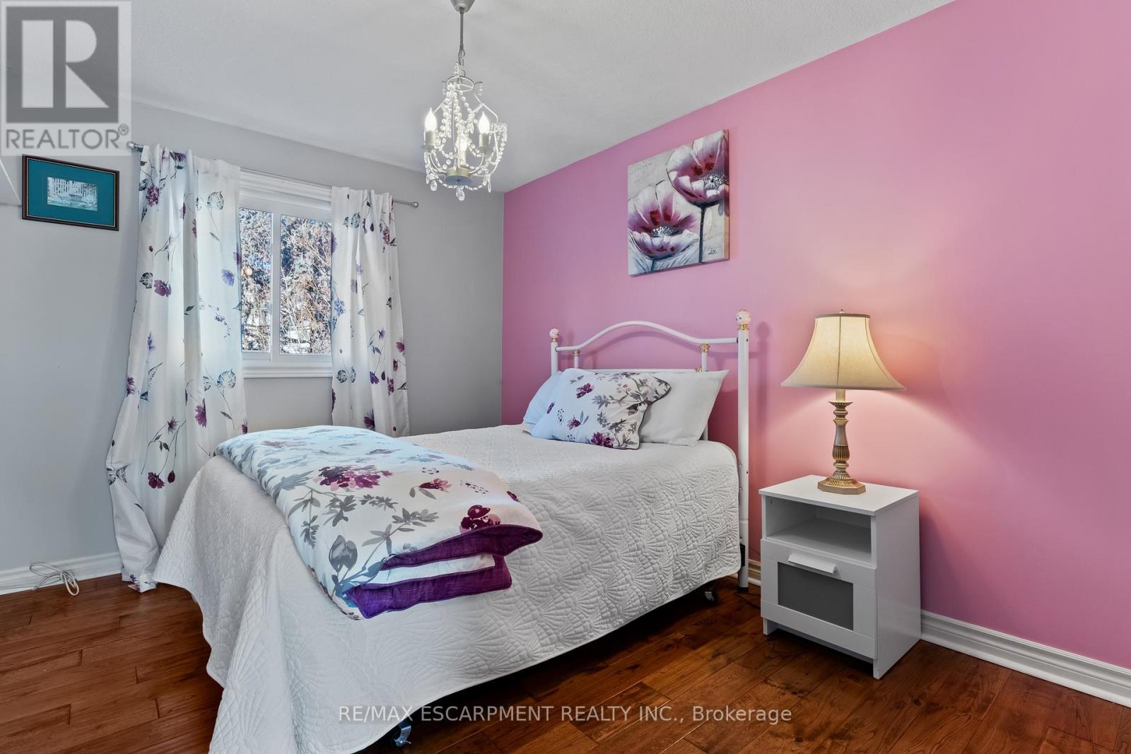 #16 79 BRAEHEID AVENUE - 27