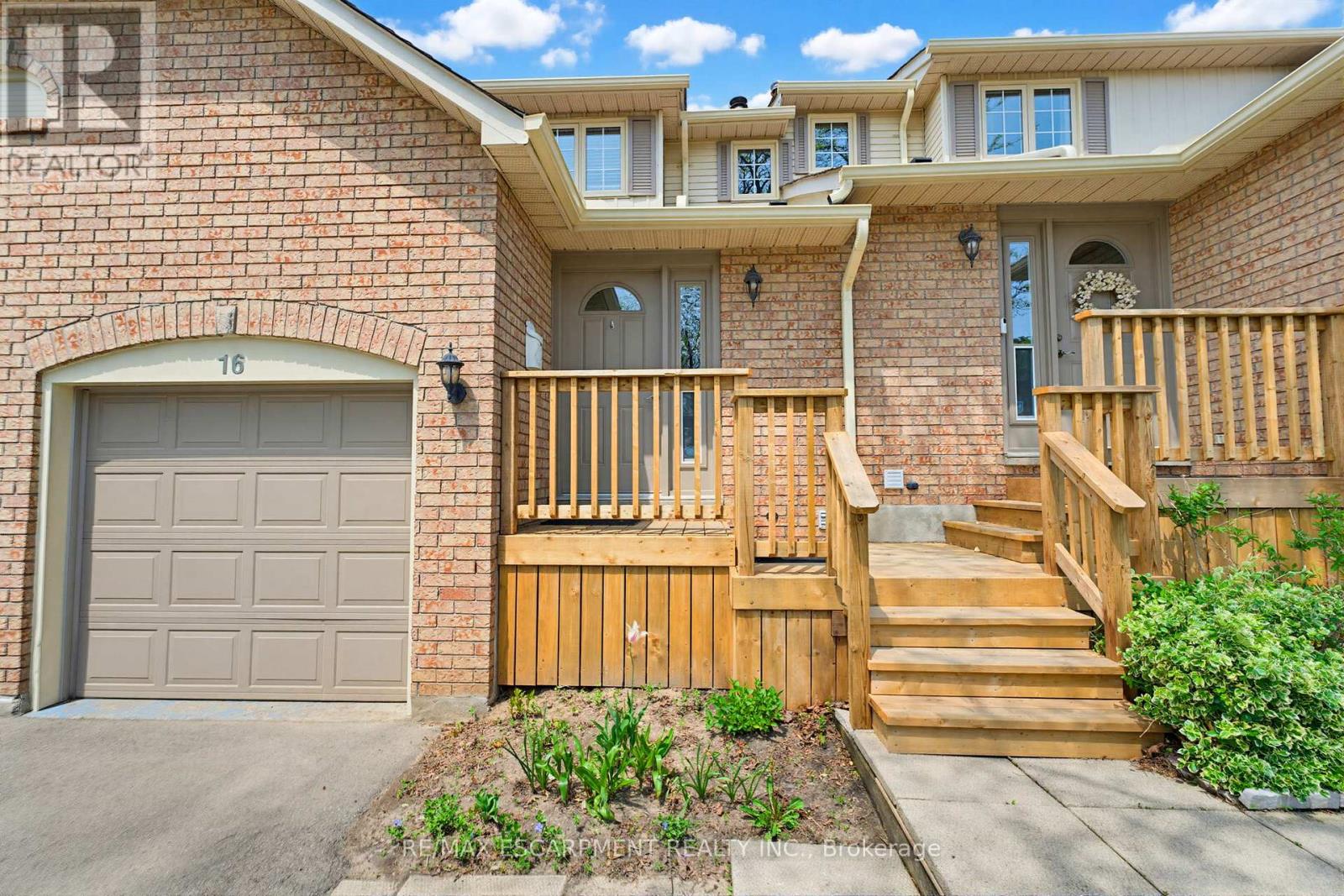 #16 79 BRAEHEID AVENUE - 3