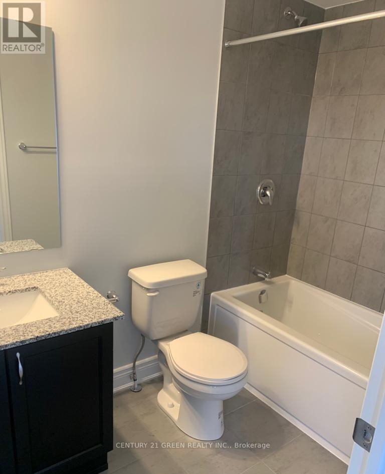136 YEARLING CIRCLE - 12
