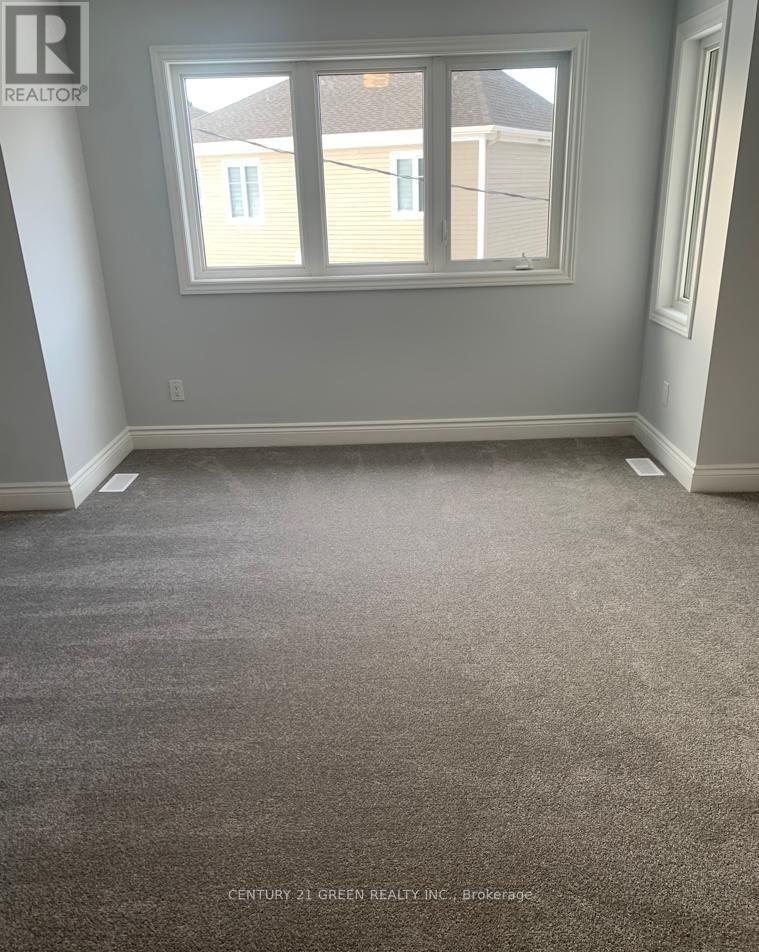136 YEARLING CIRCLE - 15